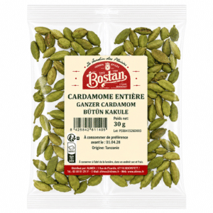 Clear plastic bag of green cardamom pods with a beige label featuring the Bostan brand and product name, 30 g net weight, on a white background.